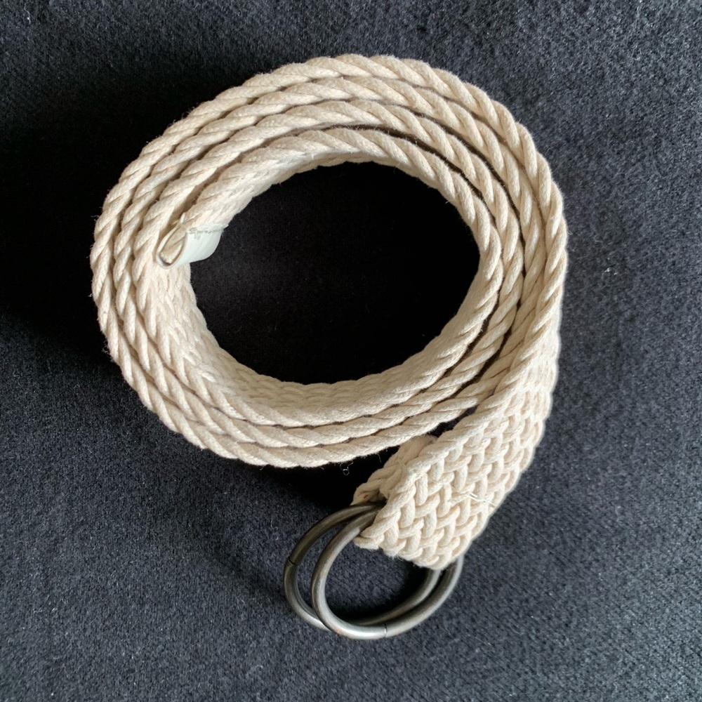 Women’s belt